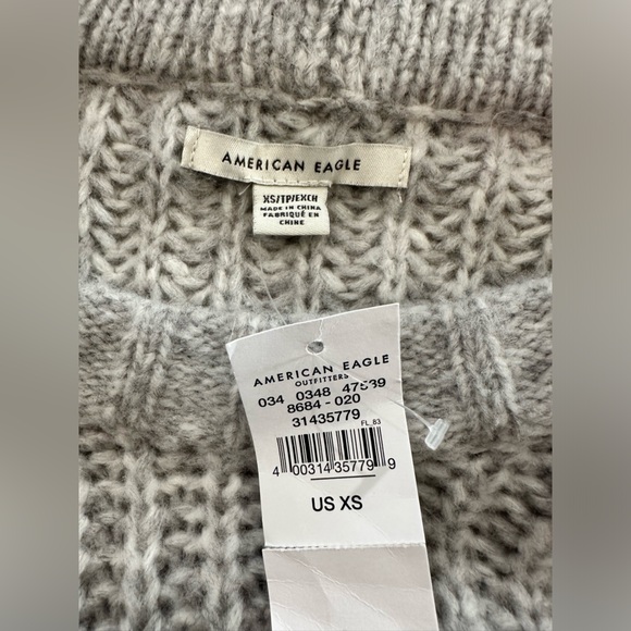 NEW American Eagle Cropped Gray Sweater-Acrylic/Nylon-Size XS-Super Cozy! - Picture 3 of 7